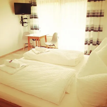 Brandner Bed & Breakfast Altrandsberg